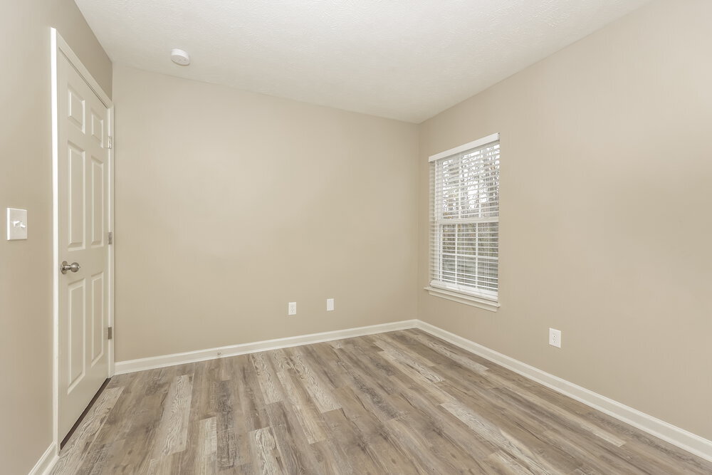 Building Photo - 1389 E Nir Shreibman