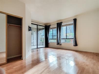 Building Photo - 6216 Buena Vista Dr