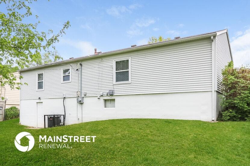 Building Photo - 15316 White Ave