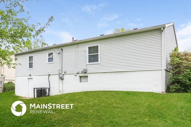 Building Photo - 15316 White Ave