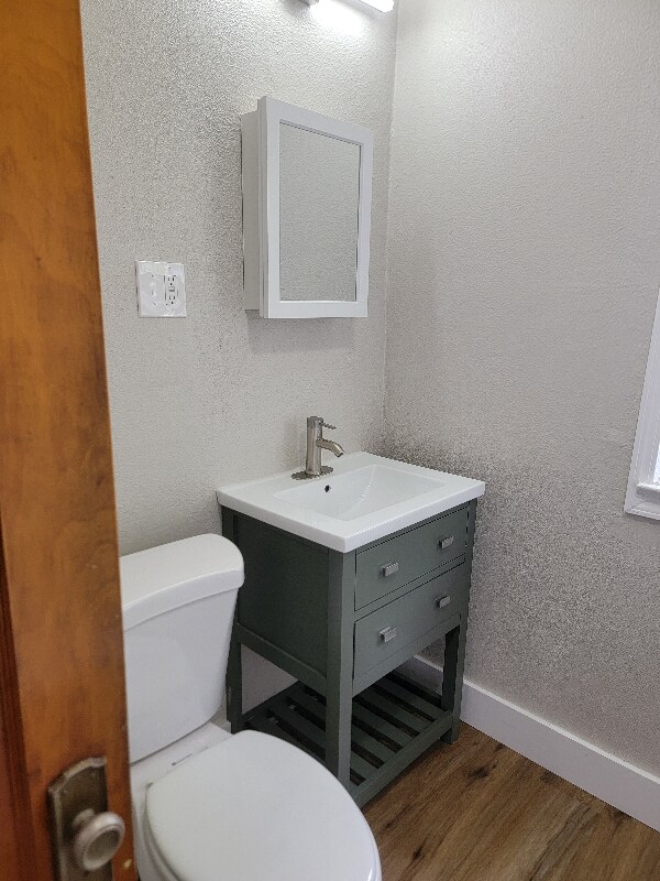 Building Photo - 2112 Ravenwood Ave