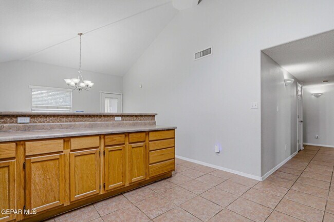 Building Photo - 3828 Tierra Aurora Dr