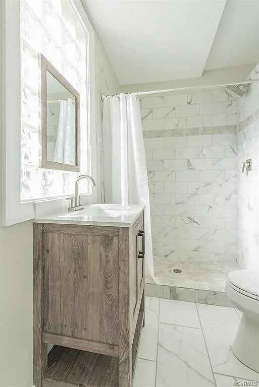 Building Photo - 2 N Plum St