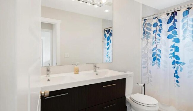 Building Photo - 10490 W Dakota Ave