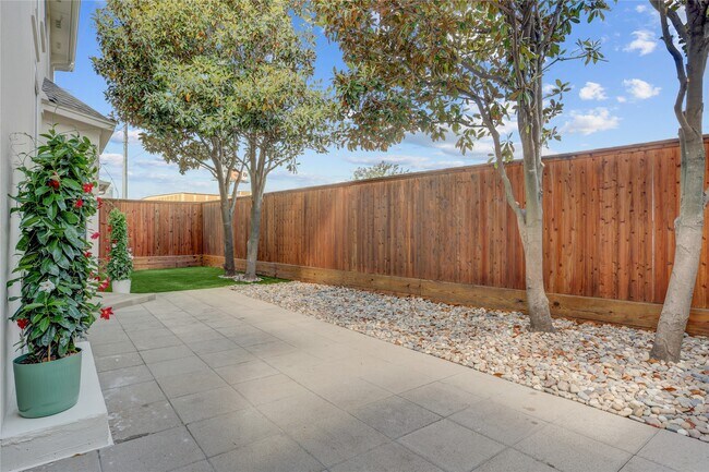 Building Photo - 4114 W Northampton Place