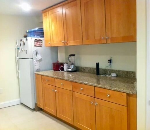 Building Photo - 1897 Beacon St