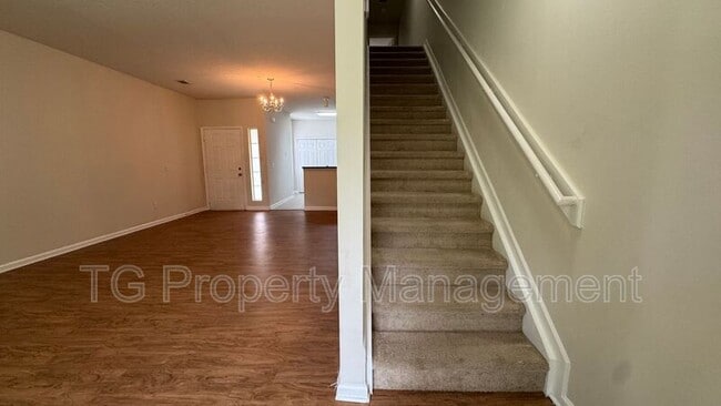 Building Photo - 268 Leese Dr