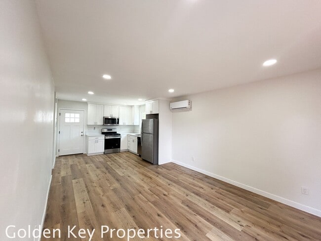 Building Photo - Welcome to your beautifully renovated sing...