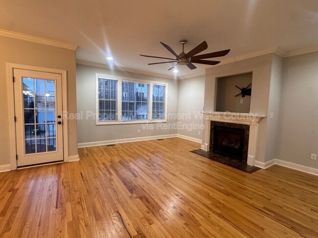 Building Photo - 441 Heritage Village Ln