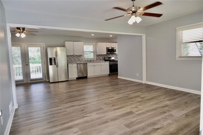 Building Photo - 4867 Flint Hill Rd SW