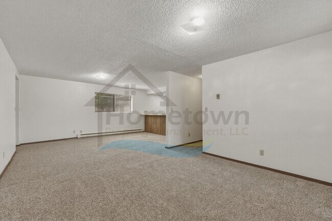 Building Photo - 4424 W Redding Rd
