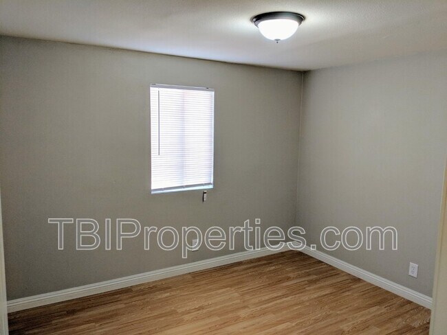 Building Photo - 3410 Sparrow Cir
