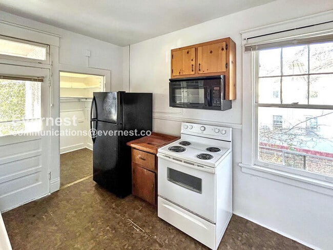 Building Photo - 3114 Barton Ave