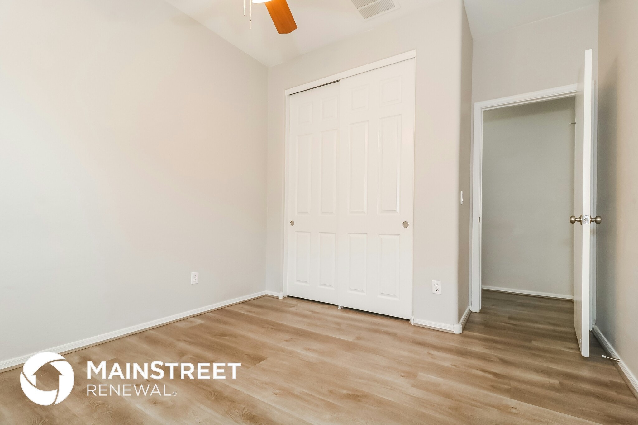 Building Photo - 15220 W Shaw Butte Dr