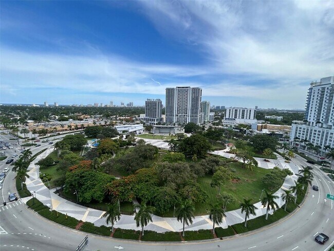 Building Photo - 1830 Radius Dr
