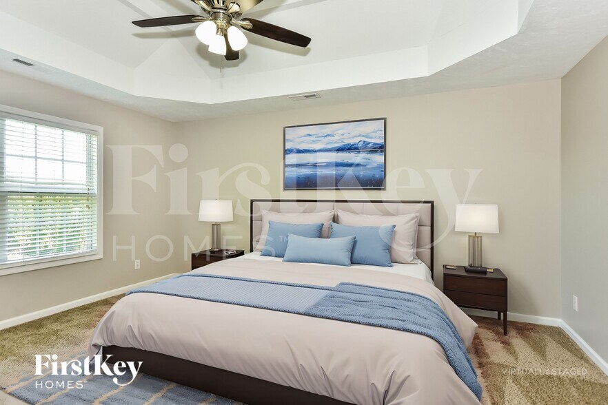 Building Photo - 1161 Castlewood Dr