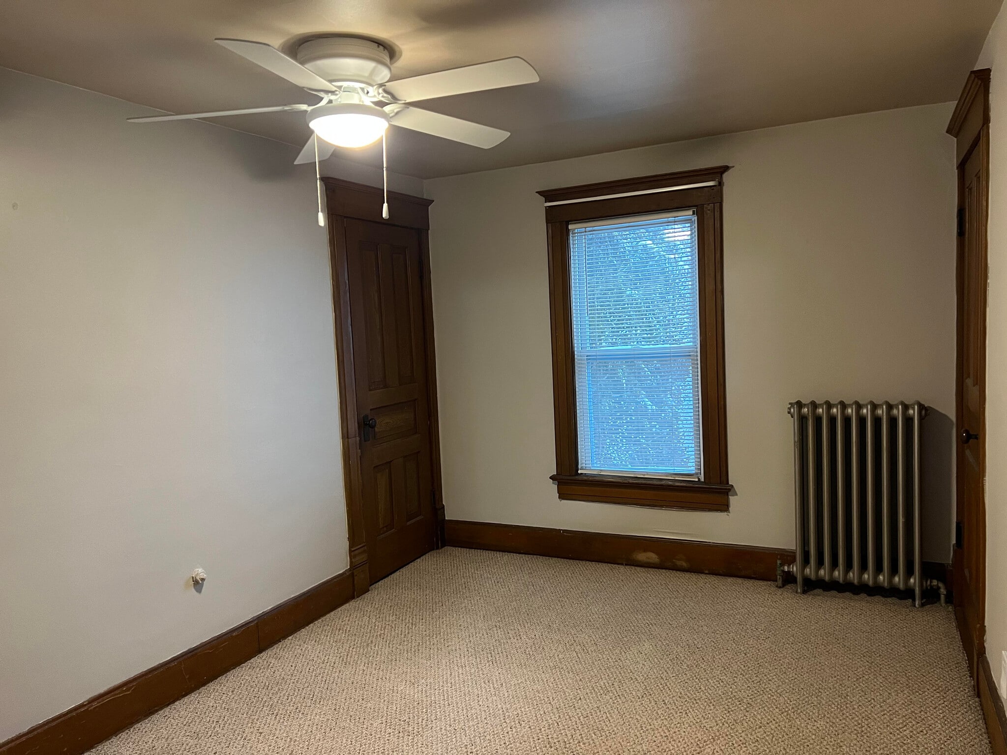 Building Photo - 610 N Wisconsin St