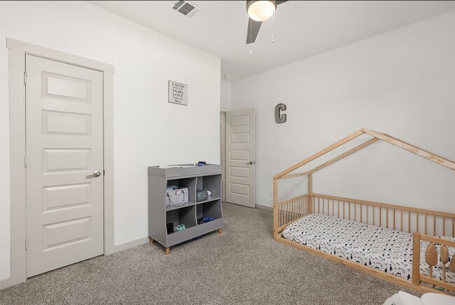 Building Photo - 2421 Mar Vis Ln