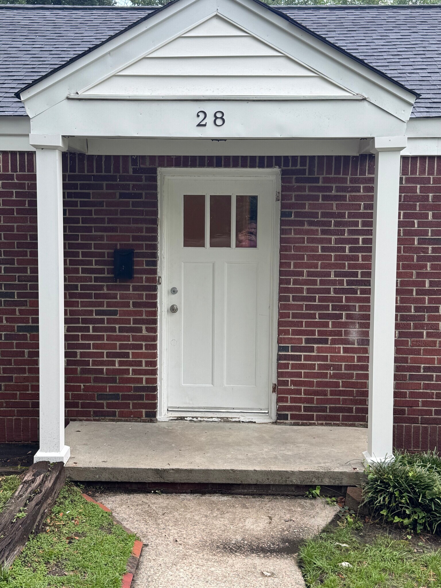 Building Photo - 28 Hollywood Ct