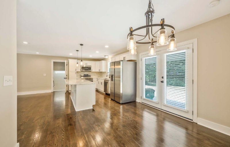 Building Photo - 5009 Suter Dr