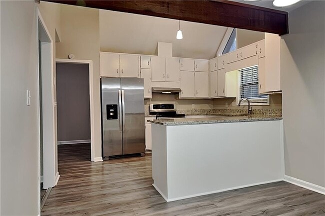 Building Photo - 2861 Hadrian Dr SW