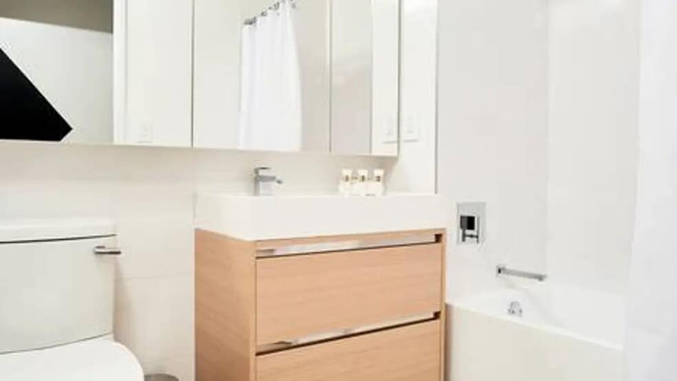 Building Photo - 128 Water St