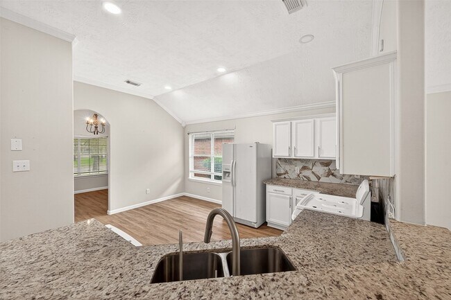 Building Photo - 5517 Autumn Ash Ln