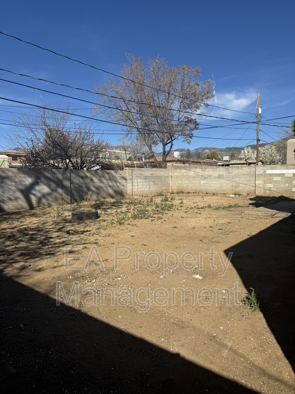 Building Photo - 10017 Los Arboles Ave NE