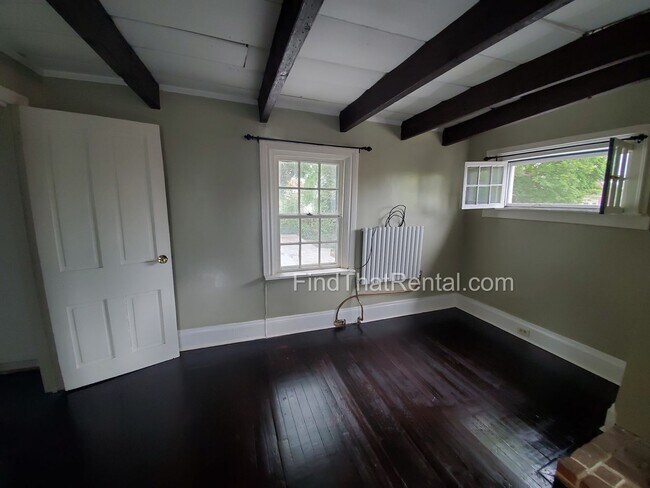 Building Photo - Spacious 1790s Gem in downtown Carlisle: Pet-Friendly, Fenced Yard, Laundry, Screened Porch, Near...