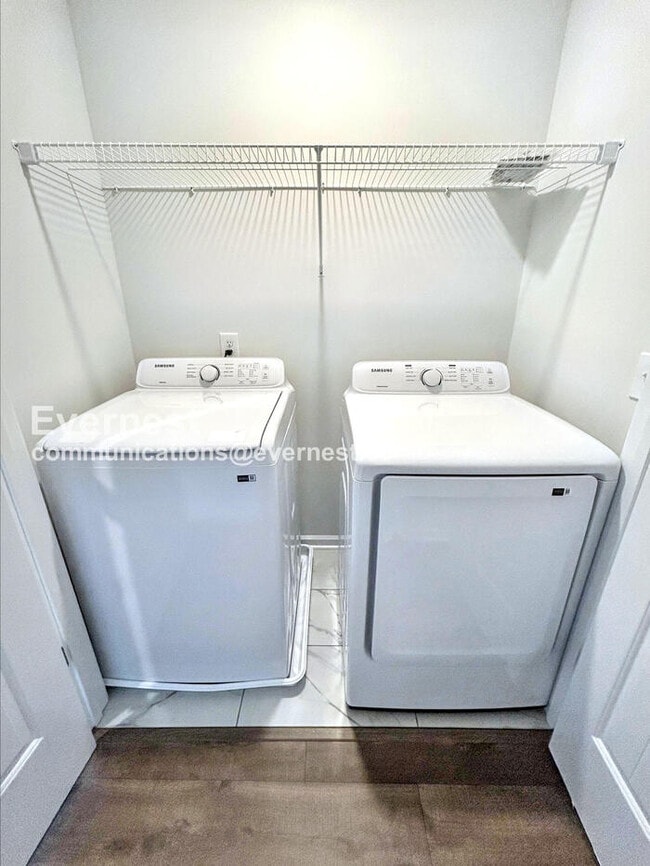 Building Photo - 204 Ansley Wy