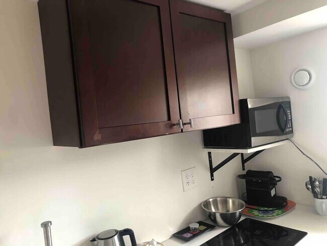 Building Photo - 3405 Newton St