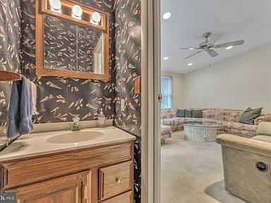 Building Photo - 1131 Haral Pl