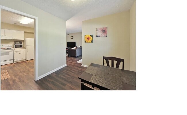 Building Photo - 144 Scandia Cir