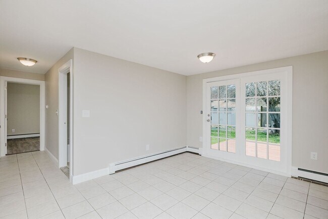 Building Photo - 125 Temi Rd