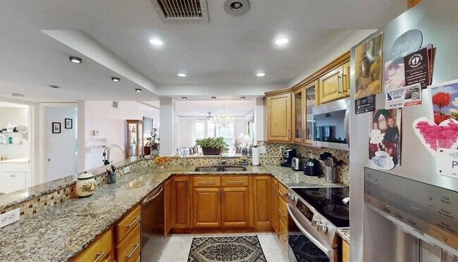 Building Photo - 1266 S Military Trail
