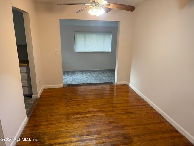 Building Photo - 7244 Sandhurst Rd S