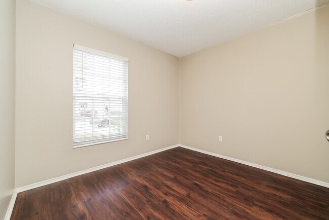 Building Photo - 12420 Dawn Vista Dr