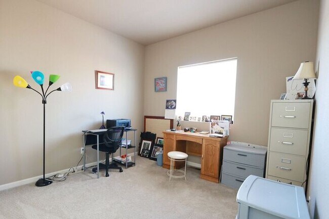 Building Photo - Charming Loveland 3-Bedroom Ranch with Modern Upgrades on a Large Cul-de-Sac Lot