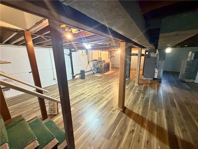 Building Photo - 3 Wood Rd