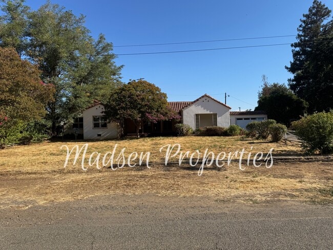Primary Photo - 3164 Burdick Rd