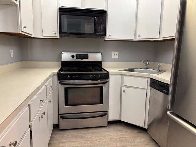 Building Photo - 134 Club Galloway Township Nj 08205