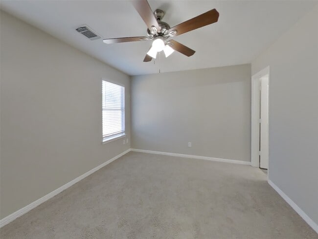 Building Photo - 24307 Hard Wood Dr