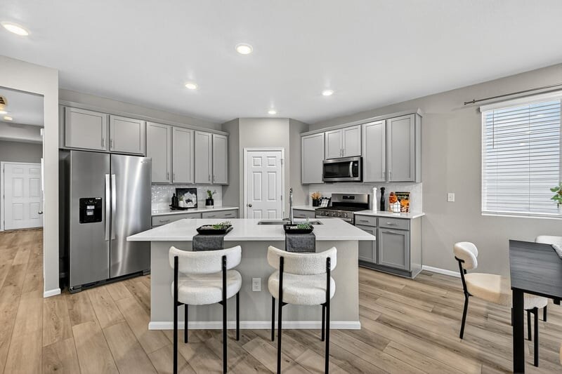 Building Photo - 13375 Valley Peak Dr