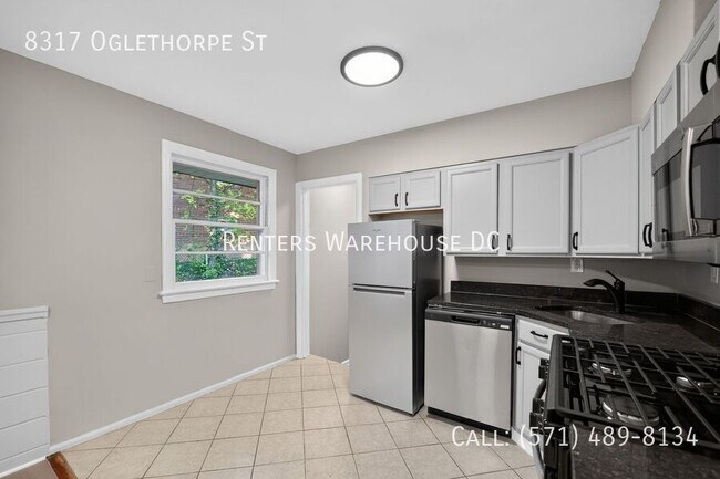 Building Photo - 8317 Oglethorpe St