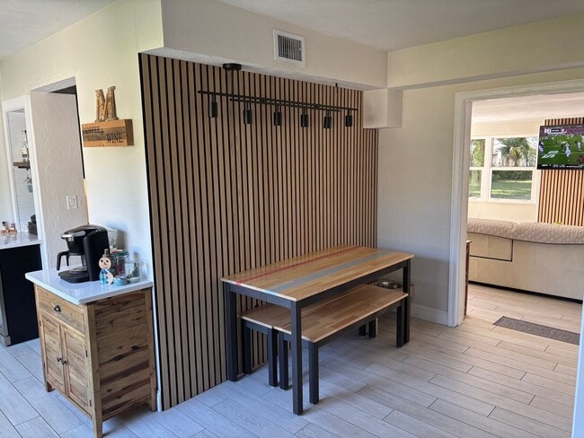 Building Photo - 3BR 2BA for Rent NSB between US1 & the River