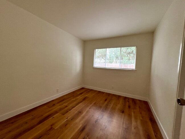 Building Photo - Beautiful 3 Bedroom For Rent in Sacramento!