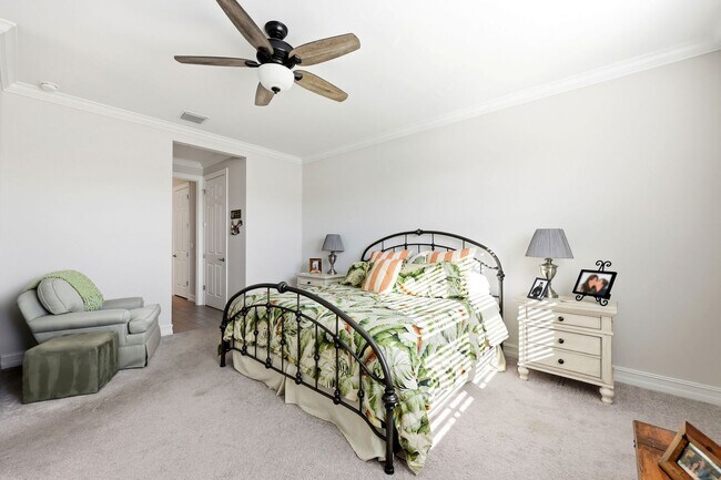 Building Photo - Resort living at The Seasons of Bonita