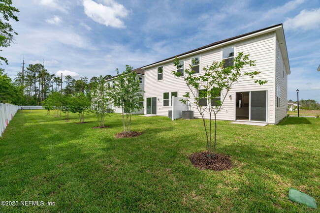 Building Photo - 111 Brazil Nut Cir