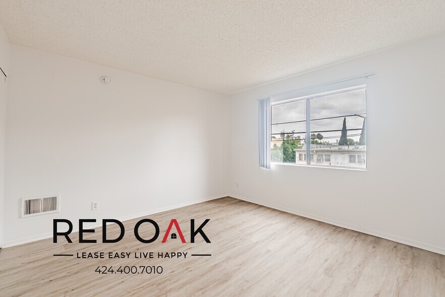 Building Photo - 509 N Berendo St