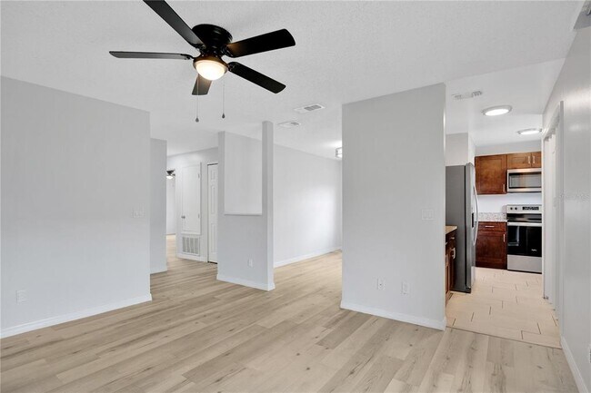 Building Photo - 4100 Pershing Pointe Pl